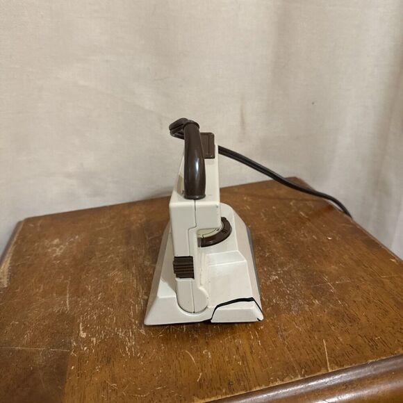 Vintage NORELCO TRAVEL IRON WITH CARRY BAG T165 Packable Works - Picture 7 of 8